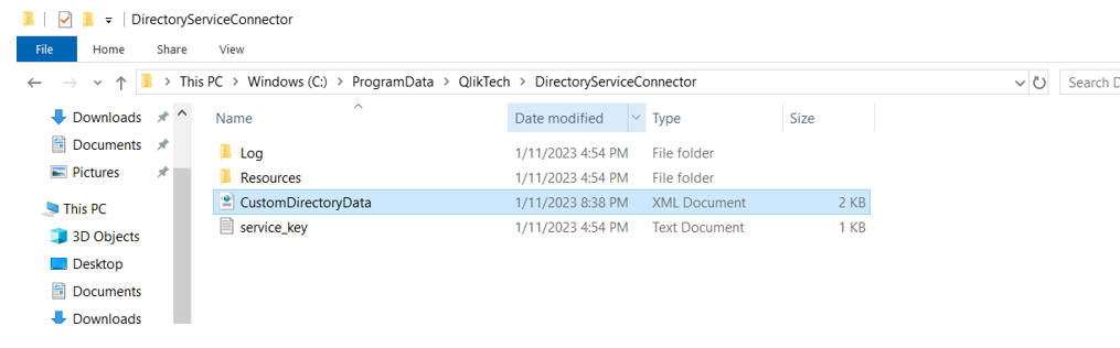 Windows ファイル エクスプローラーでの CustomDirectoryData.xml ファイルの場所。