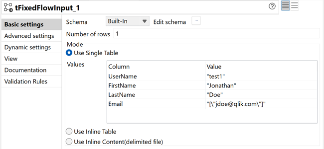 Vue Basic settings du tFixedFlowInput affichant les données contenant des champs relatifs aux personnes.