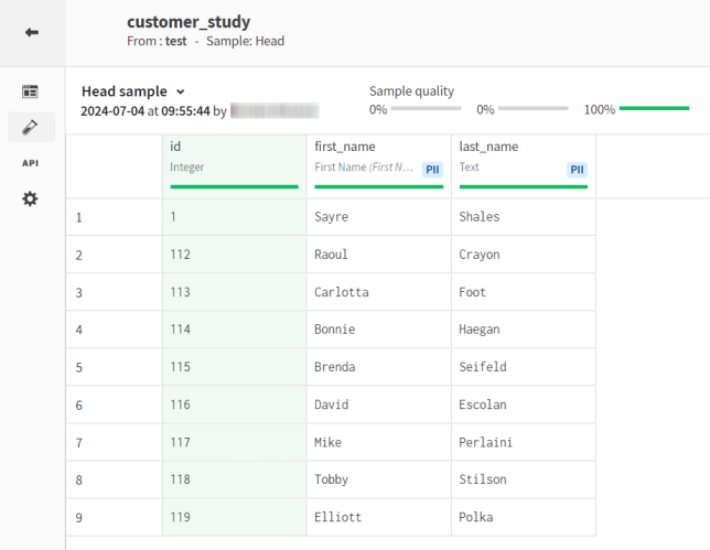 Panneau d'échantillon affichant une vue tabulaire des valeurs JSON du jeu de données.